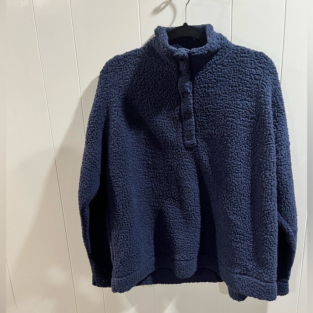 Aerie Navy Large Sherpa sweatshirt